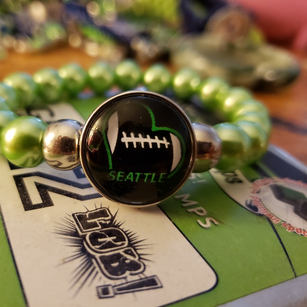 Seattle Seahawks Girl Snap Bracelet